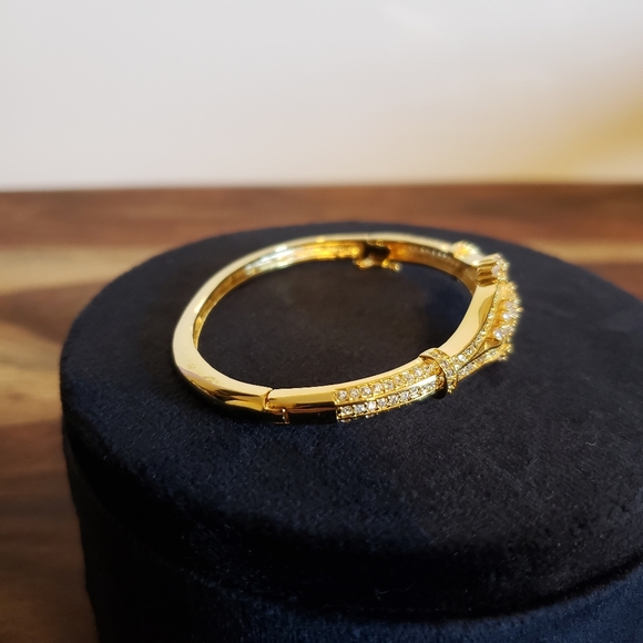 18K Gold Plated Bangle Bracelet - Picture 7 of 12